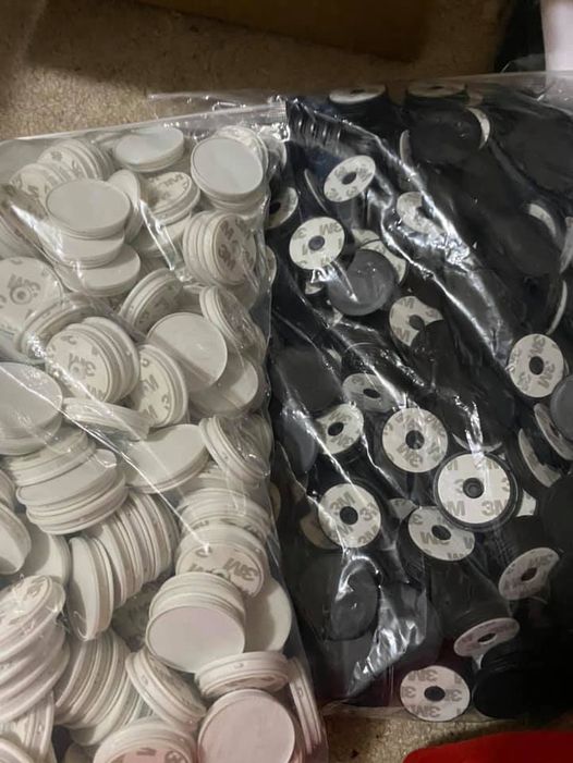 Pop Sockets